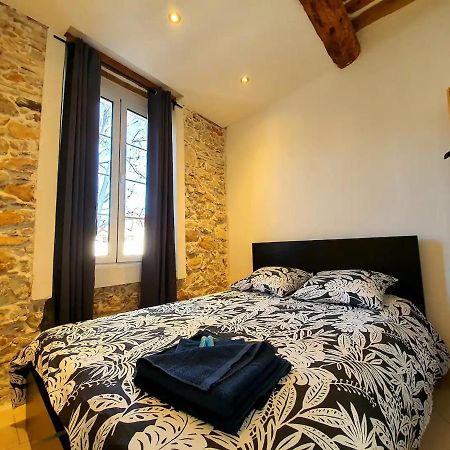 Freshly Tastefully Renovated Apartments In Heart Of Old Antibes Exteriör bild