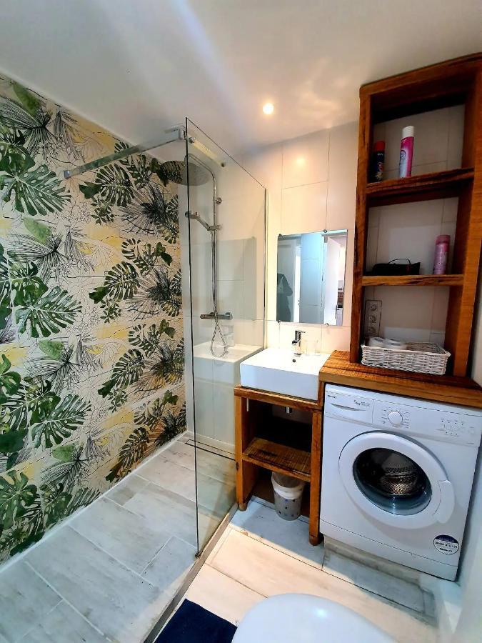 Freshly Tastefully Renovated Apartments In Heart Of Old Antibes Exteriör bild