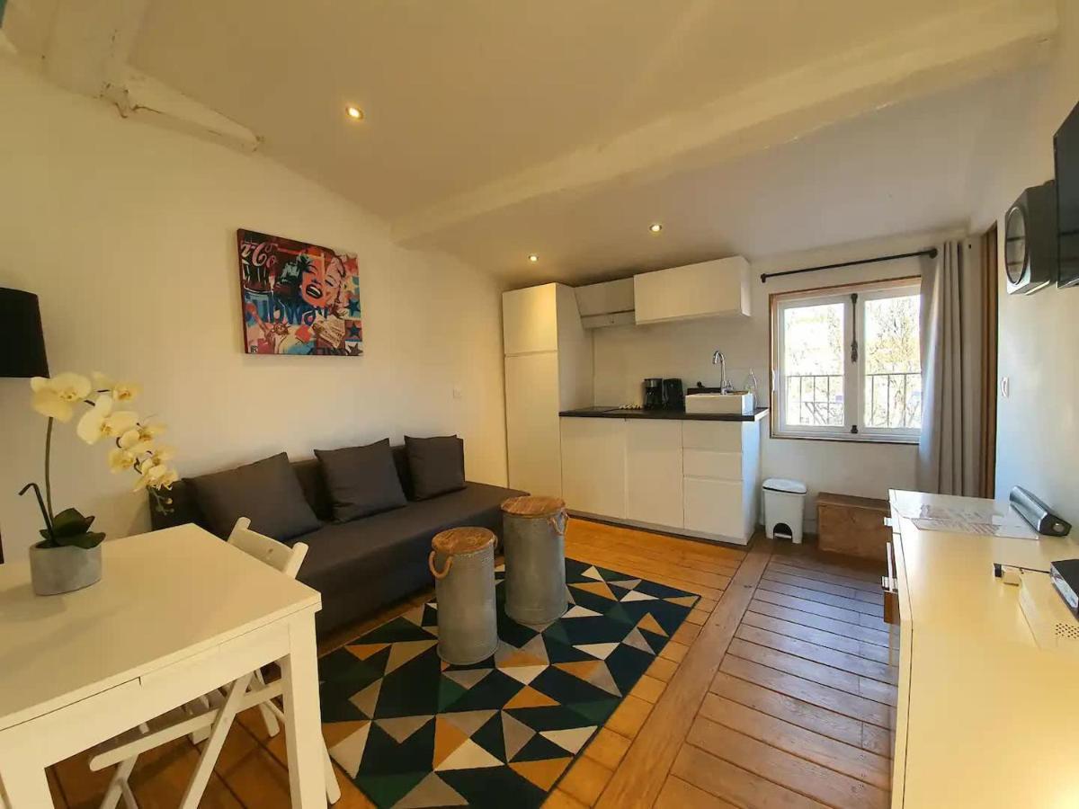 Freshly Tastefully Renovated Apartments In Heart Of Old Antibes Exteriör bild