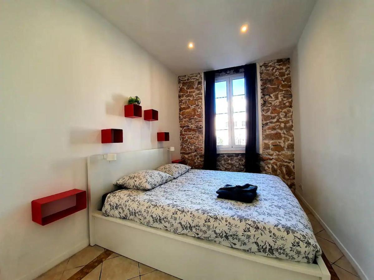 Freshly Tastefully Renovated Apartments In Heart Of Old Antibes Exteriör bild