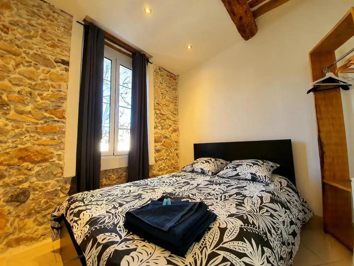 Freshly Tastefully Renovated Apartments In Heart Of Old Antibes Exteriör bild
