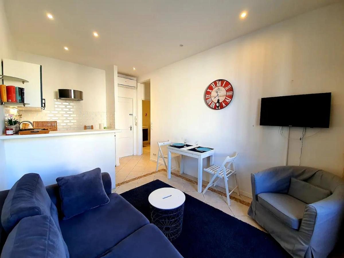Freshly Tastefully Renovated Apartments In Heart Of Old Antibes Exteriör bild